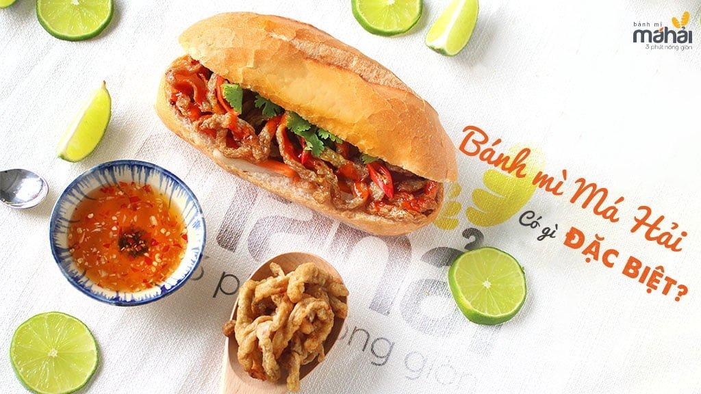 Có gì bên trong ổ Bánh mì chả cá Má Hải?