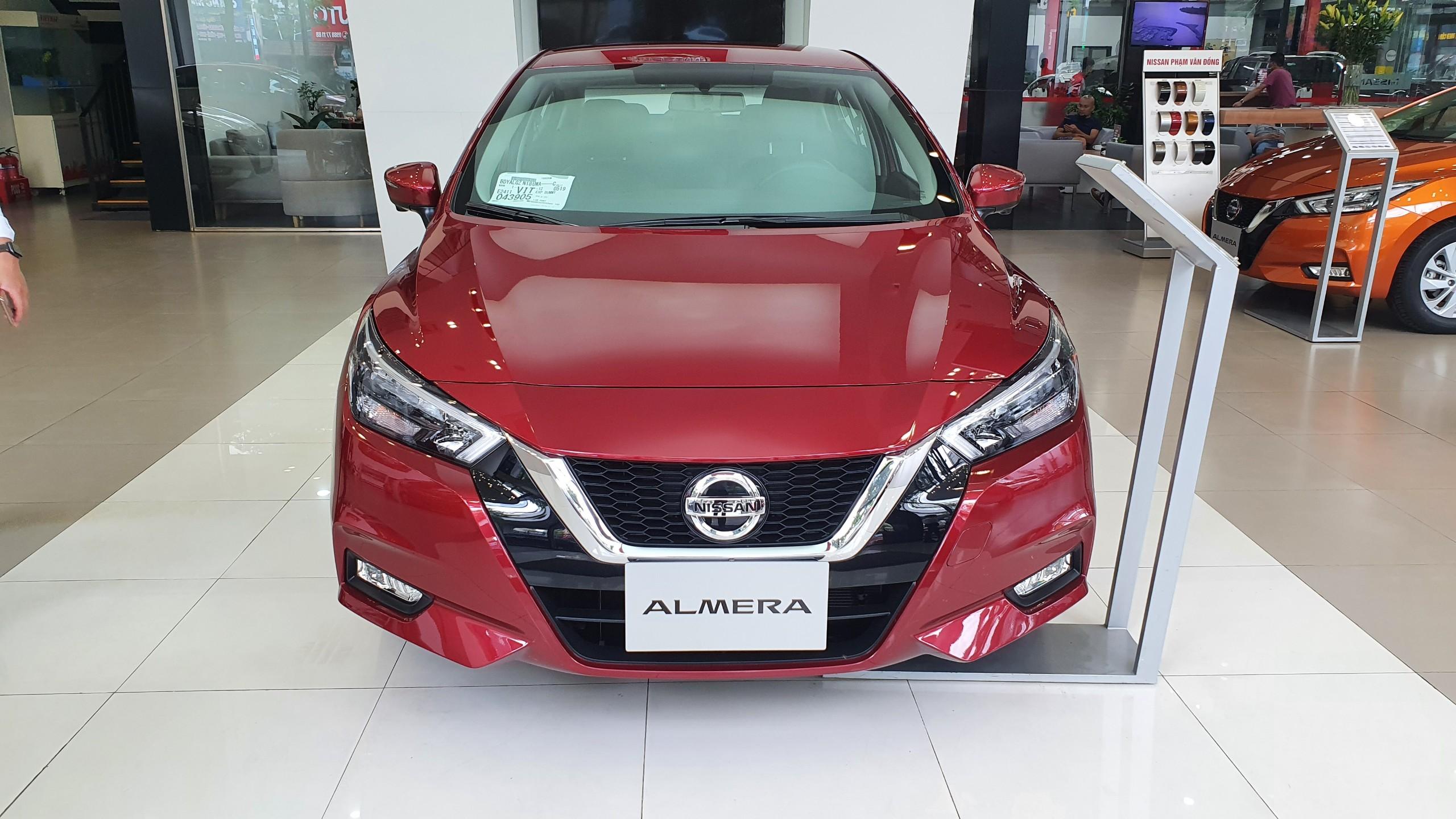 xe nissan nhập khẩu